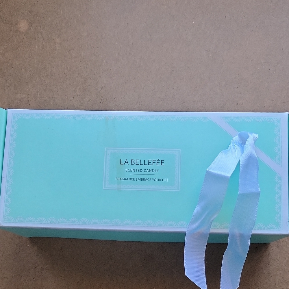 La Bellefée Scented Candle in Mint Box